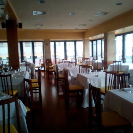 La Bilbaina Hotel Vitoria-Gasteiz Buitenkant foto