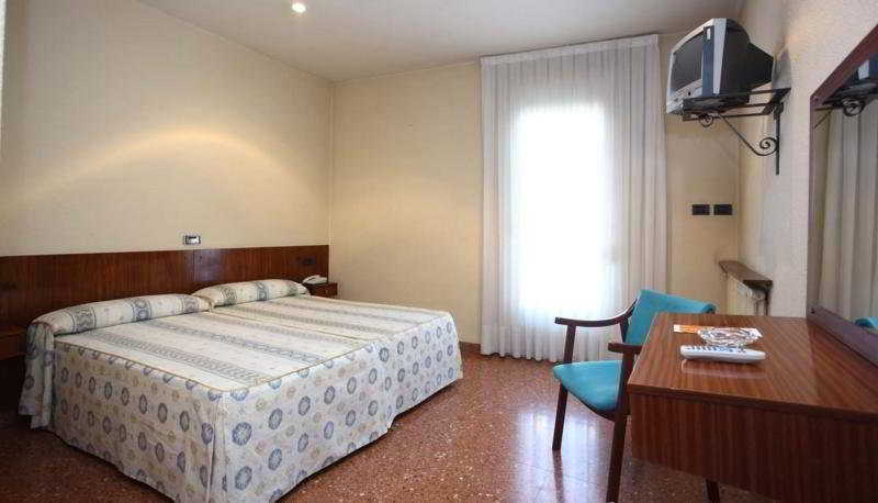 La Bilbaina Hotel Vitoria-Gasteiz Buitenkant foto