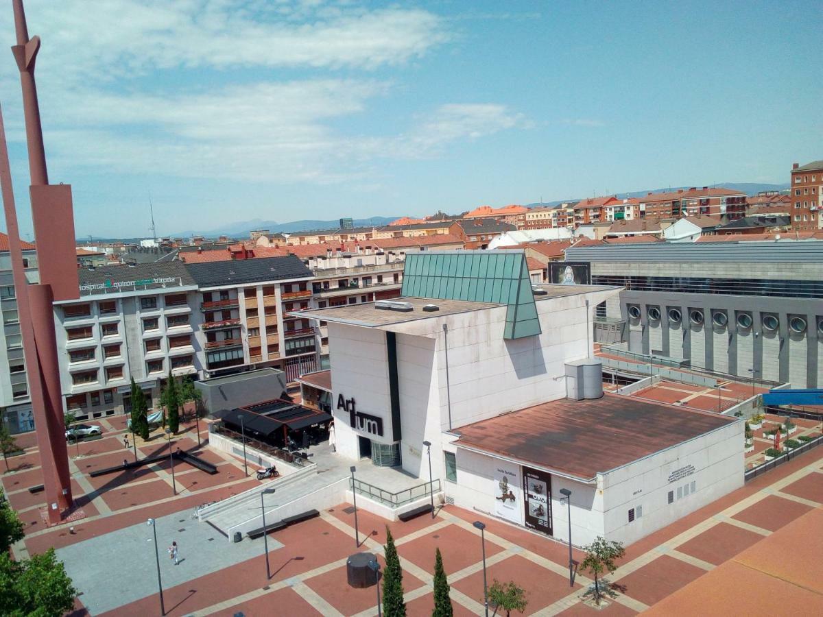 La Bilbaina Hotel Vitoria-Gasteiz Buitenkant foto