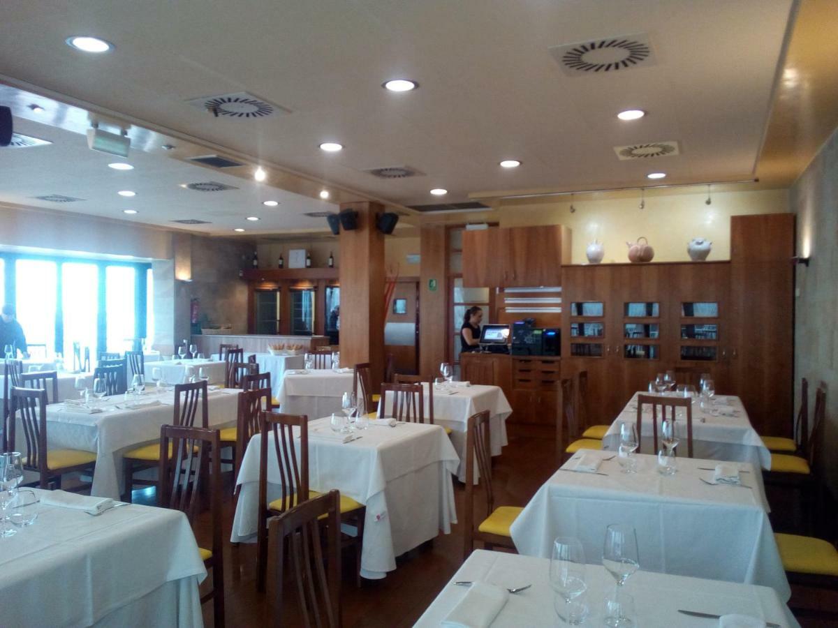 La Bilbaina Hotel Vitoria-Gasteiz Buitenkant foto
