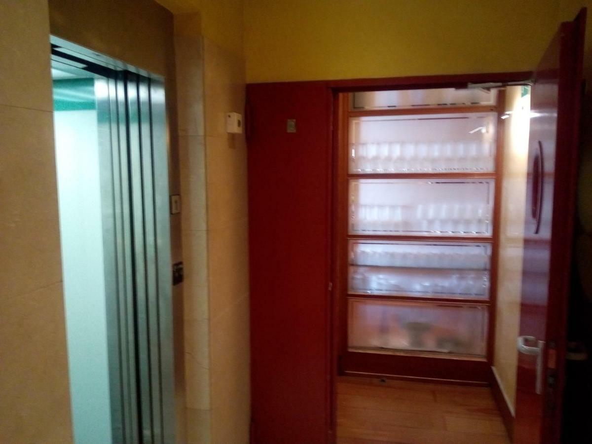 La Bilbaina Hotel Vitoria-Gasteiz Buitenkant foto
