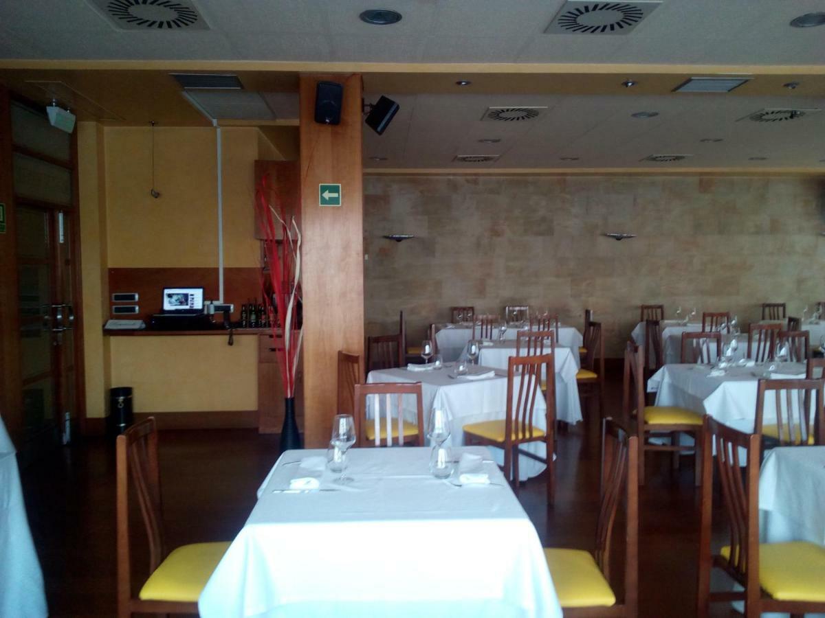 La Bilbaina Hotel Vitoria-Gasteiz Buitenkant foto