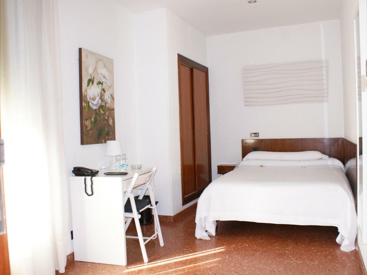 La Bilbaina Hotel Vitoria-Gasteiz Kamer foto