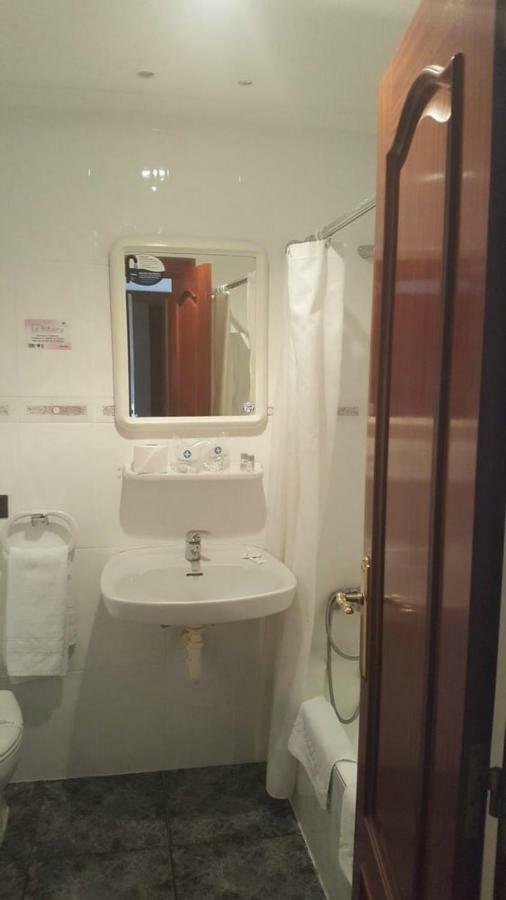 La Bilbaina Hotel Vitoria-Gasteiz Kamer foto