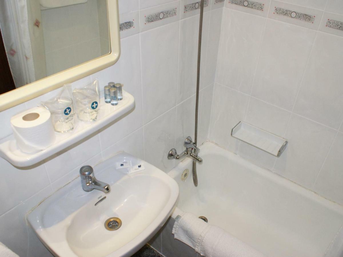 La Bilbaina Hotel Vitoria-Gasteiz Kamer foto
